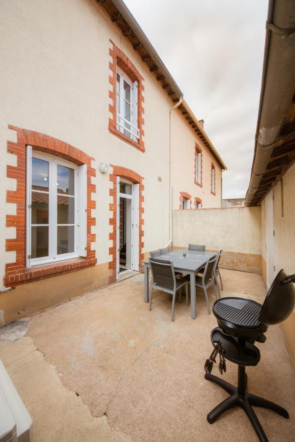 Вилла Le Logis A Mimine Montrevault Экстерьер фото